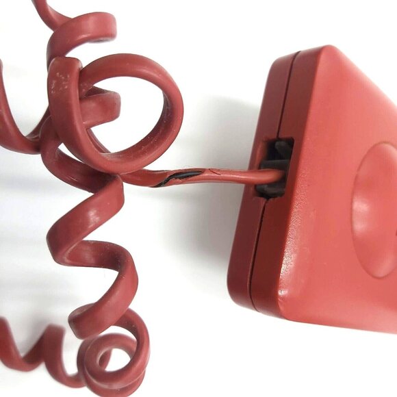 Solo Phone 1986 Red Northern Telecom  Extra Long Cord Touchtone Read Description - Picture 11 of 13